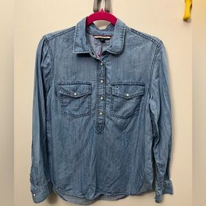 Tommy Hilfiger Denim Casual Button Down Shirt